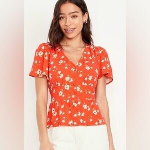 ♥️ Old Navy Red Floral Blouse